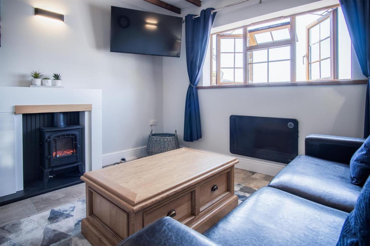 Honeysuckle - 1 Bedroom - Amroth
